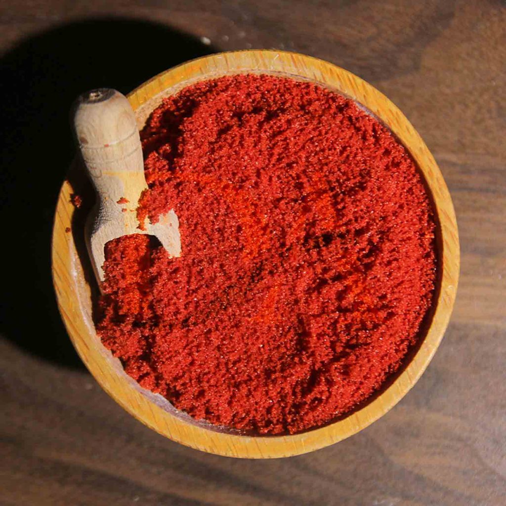 Tạo màu đỏ sẫm allurared