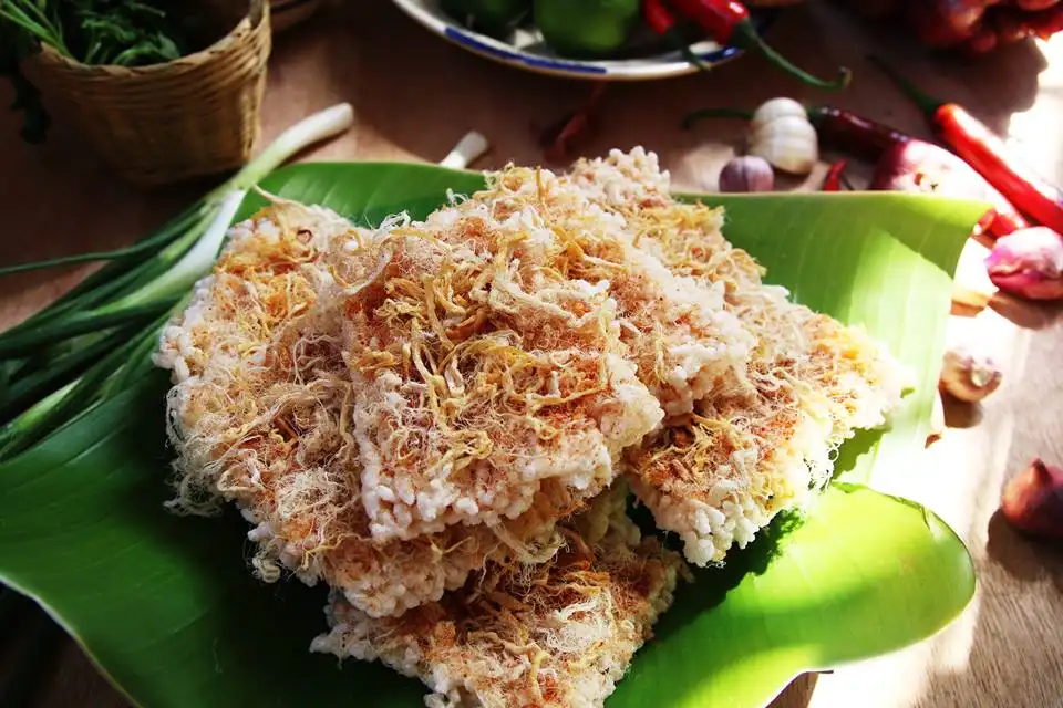 Cơm cháy chà bông